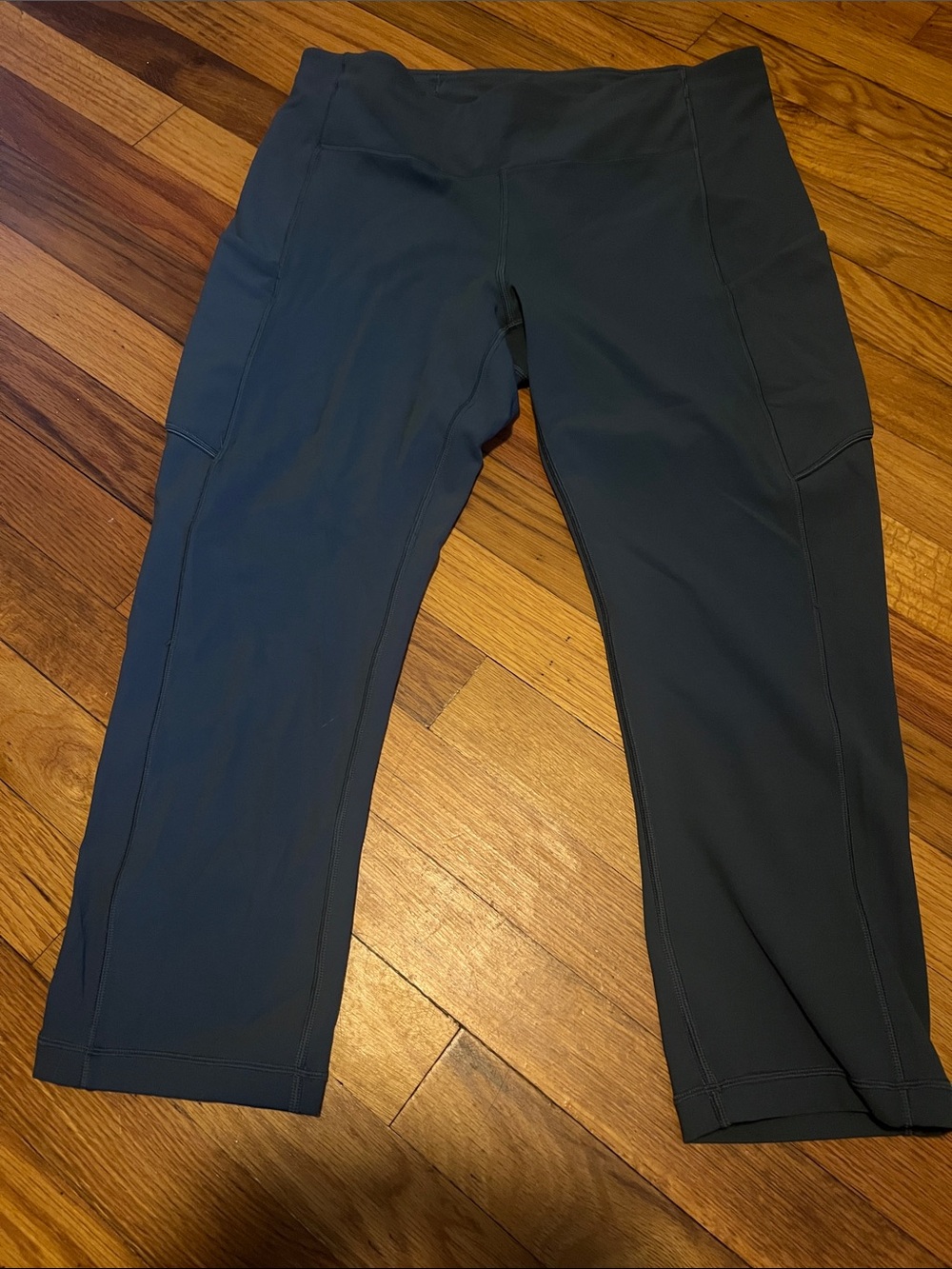 lululemon athletica Women's Dark Gray Cropped Leggings